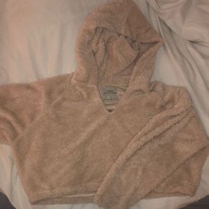 Fuzzy cropped sweater. Urban Outfitters size XS